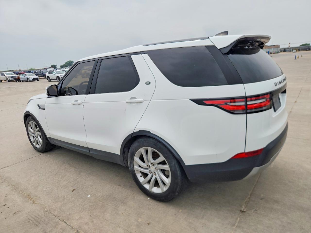 2018 LAND ROVER Discovery