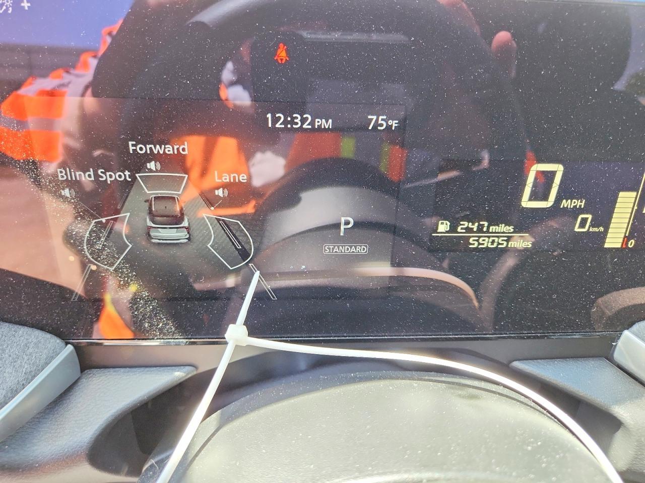2025 NISSAN KICKS