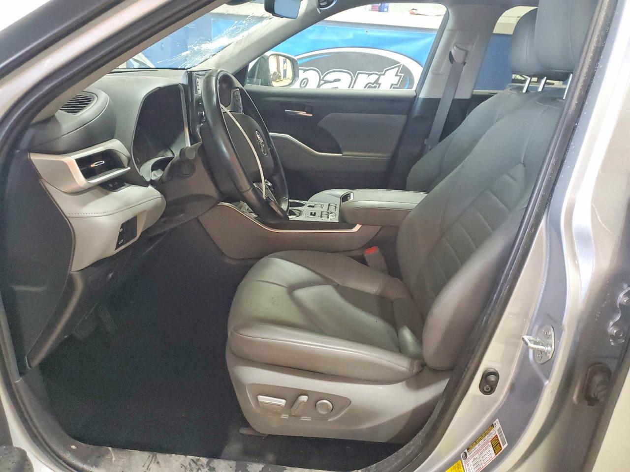 2021 TOYOTA HIGHLANDER