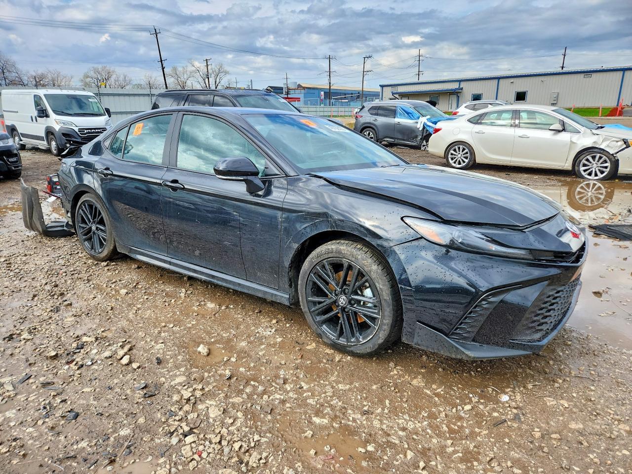 2025 TOYOTA CAMRY