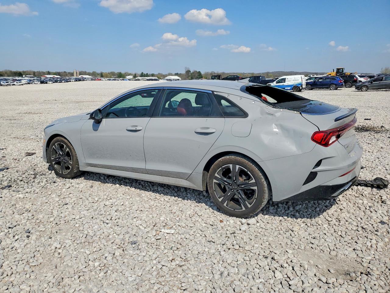 2021 KIA K5