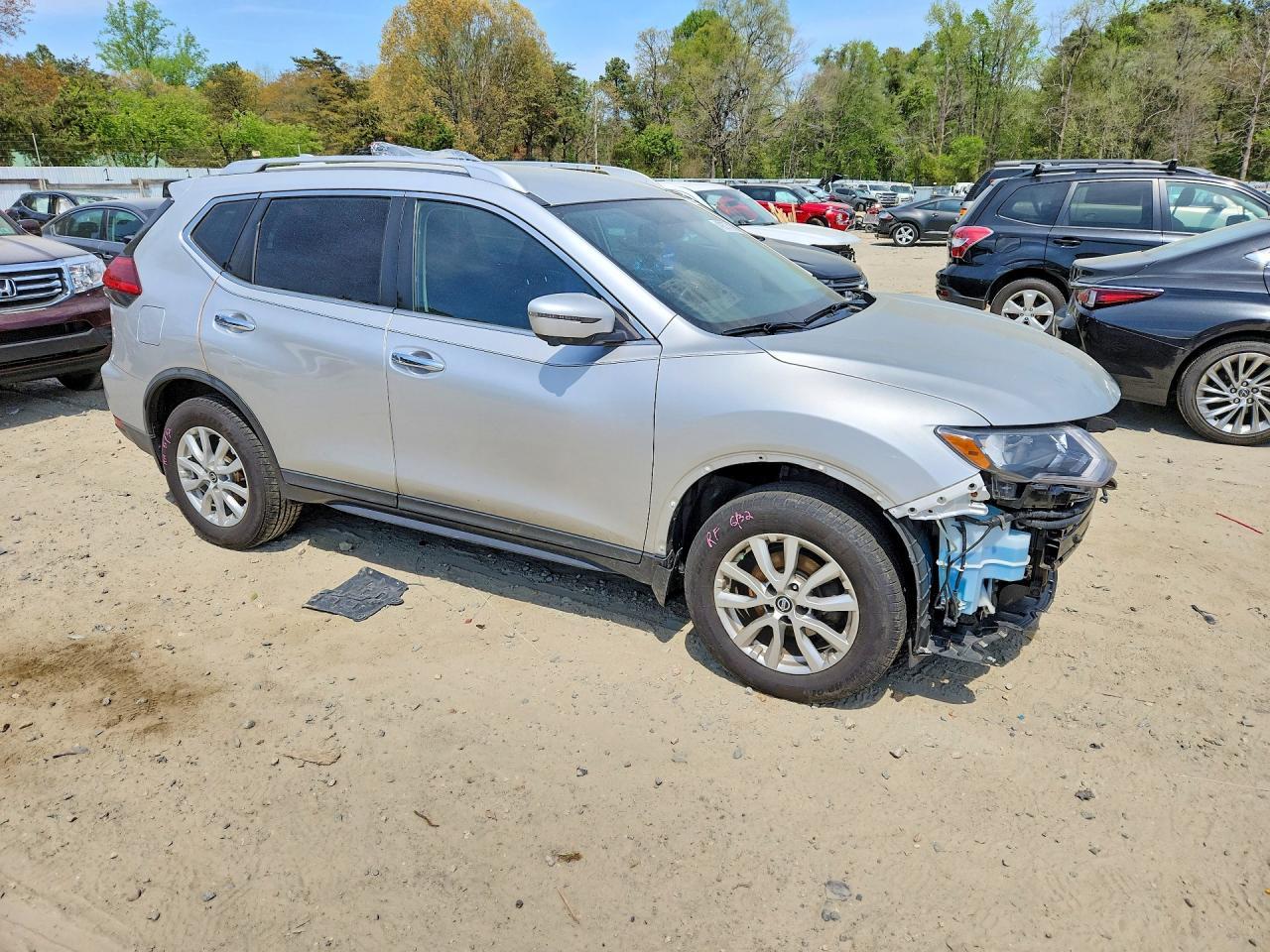 2017 NISSAN ROGUE
