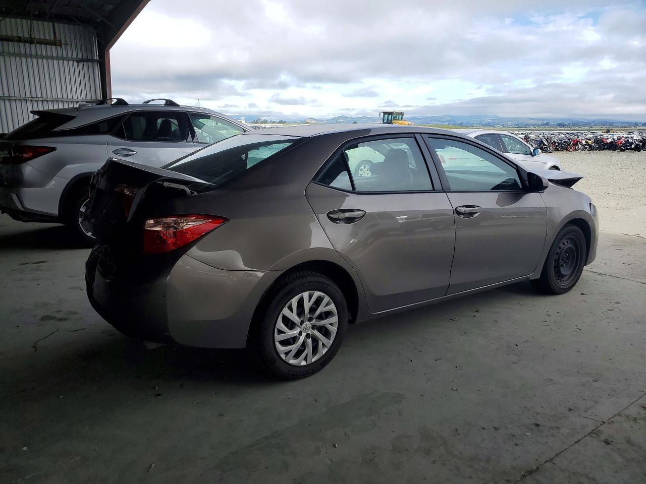 2018 TOYOTA COROLLA