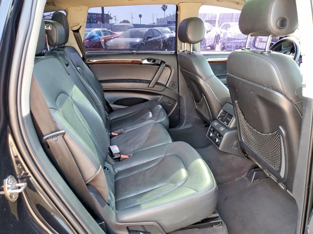 2012 AUDI Q7