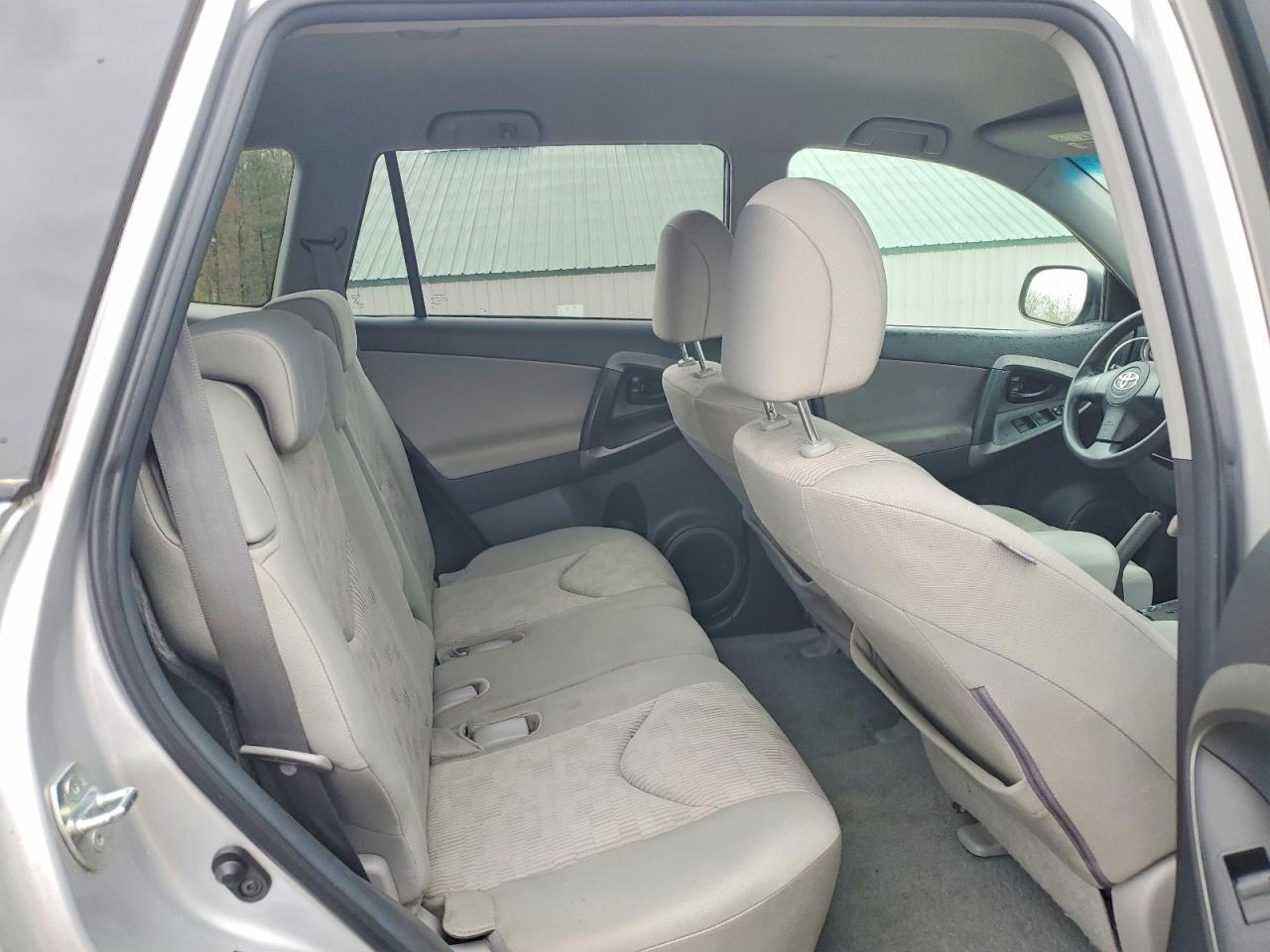 2011 TOYOTA RAV4