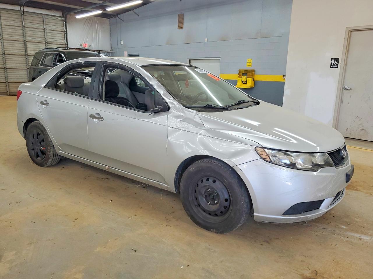 2010 KIA FORTE