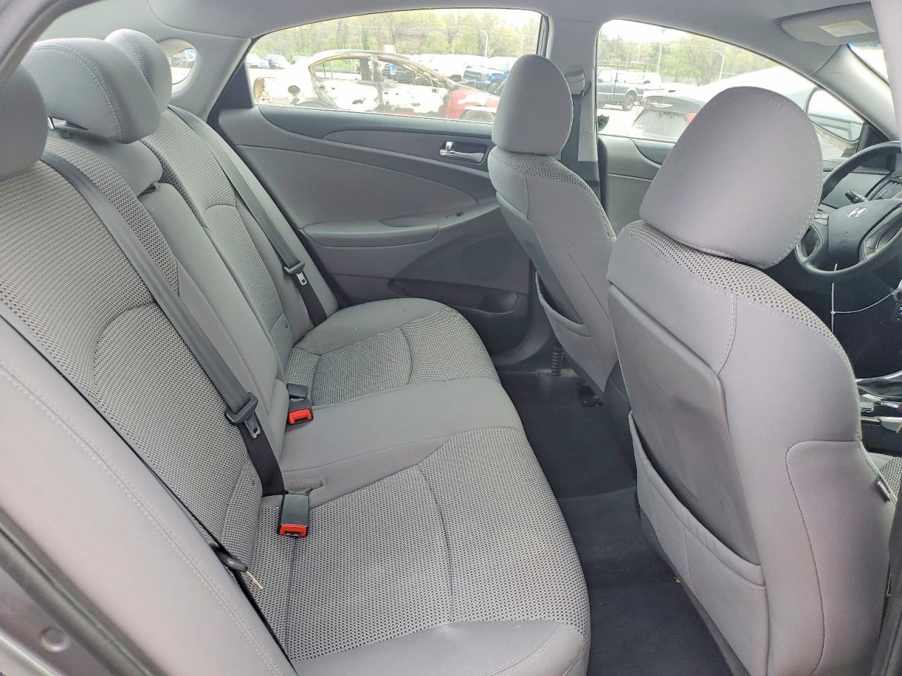 2011 HYUNDAI SONATA