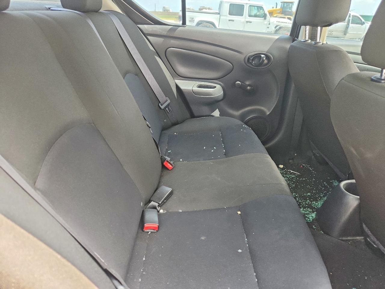2018 NISSAN VERSA