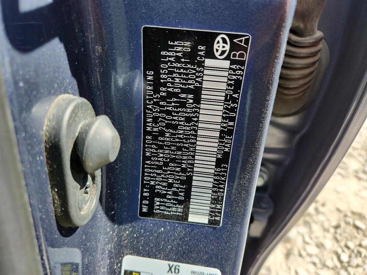 2015 TOYOTA COROLLA