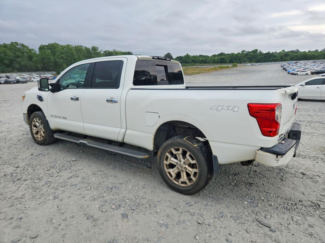2016 NISSAN Titan
