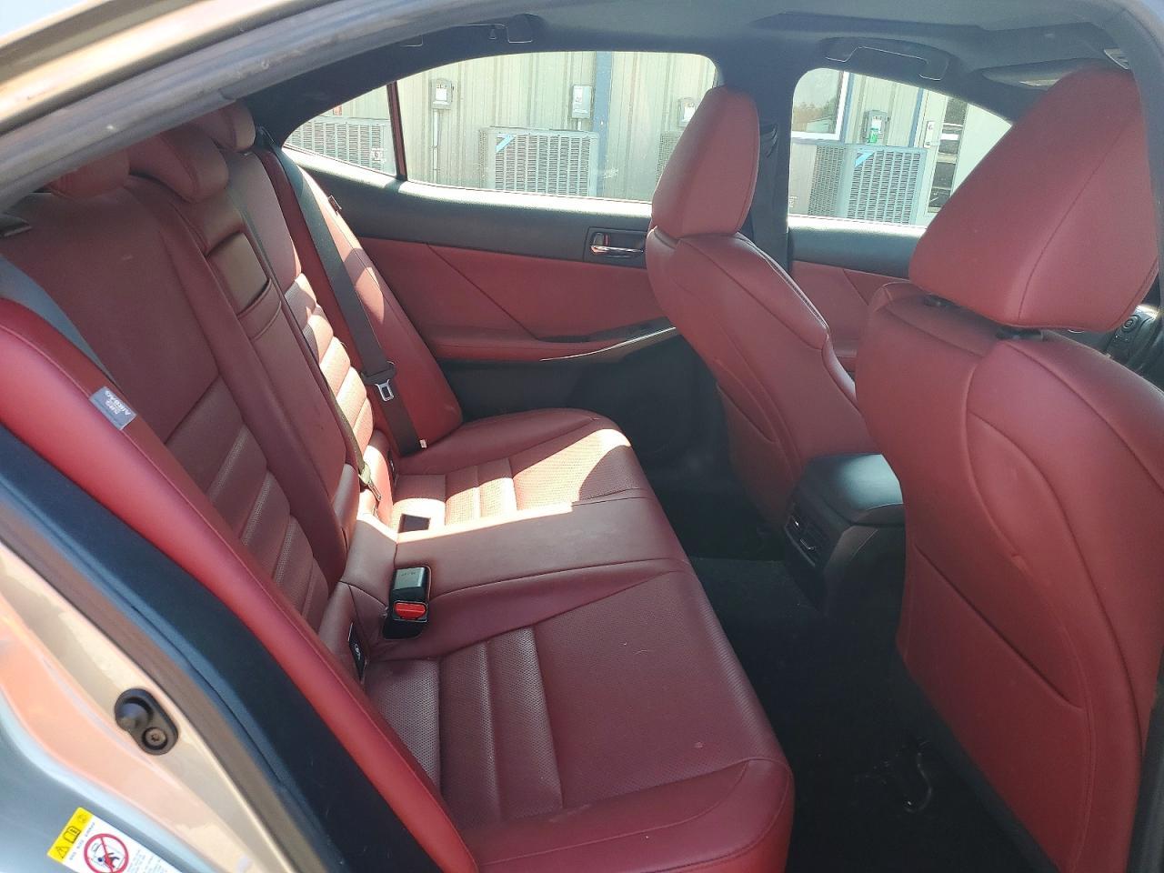 2016 LEXUS IS 200t