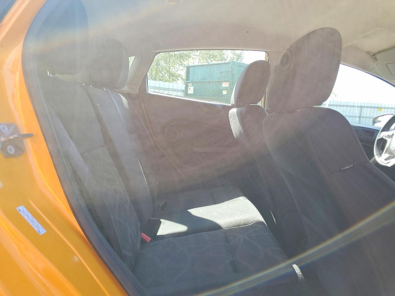 2011 FORD Fiesta