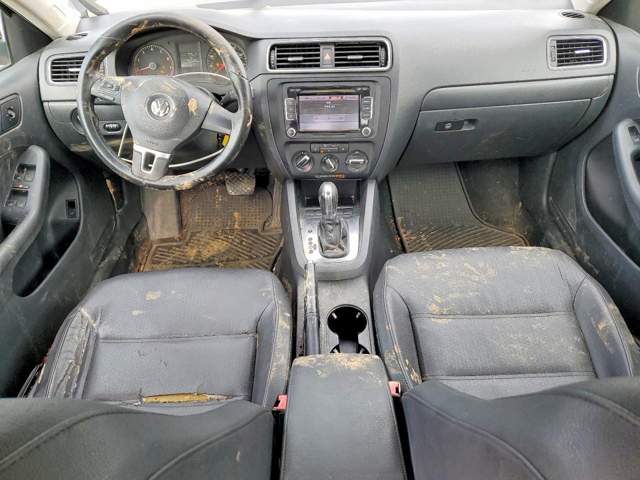 2011 VOLKSWAGEN JETTA