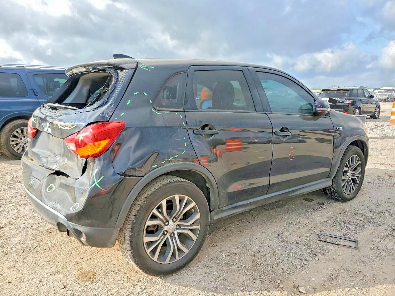 2017 MITSUBISHI Outlander Sport