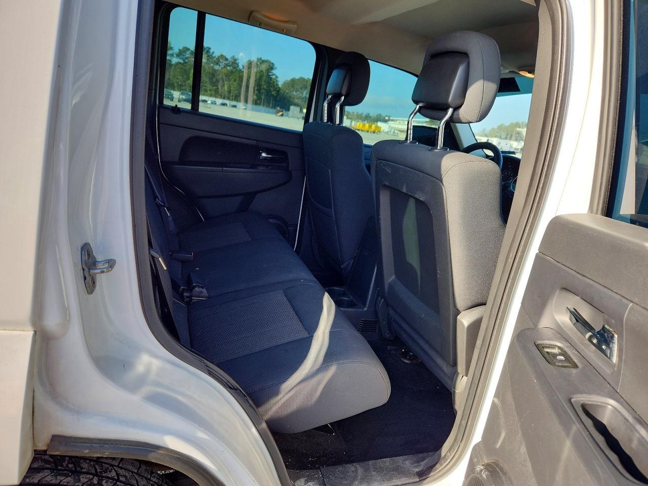 2011 JEEP Liberty