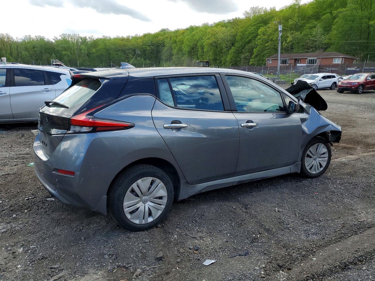 2023 NISSAN LEAF