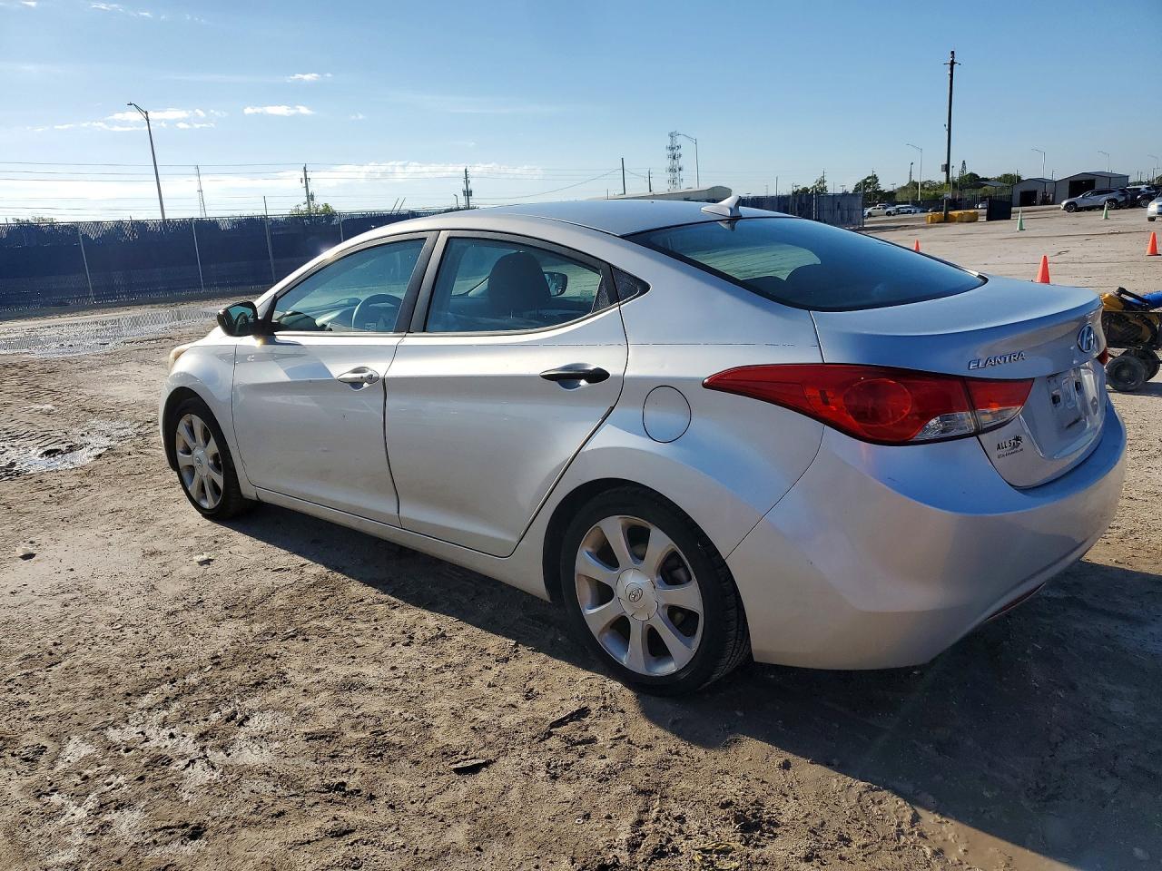 2012 HYUNDAI ELANTRA