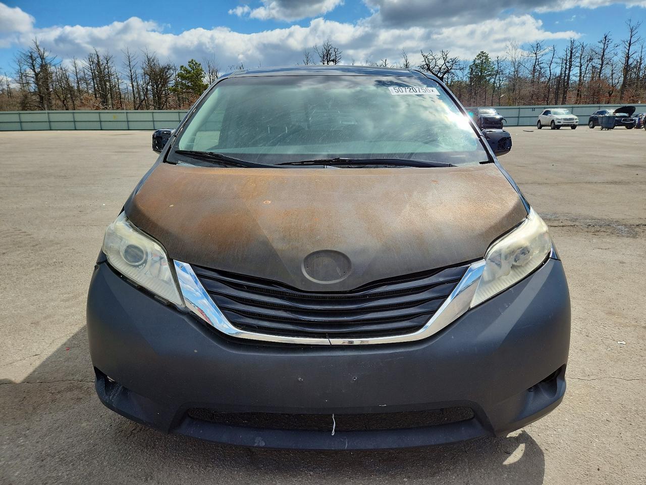 2015 TOYOTA SIENNA