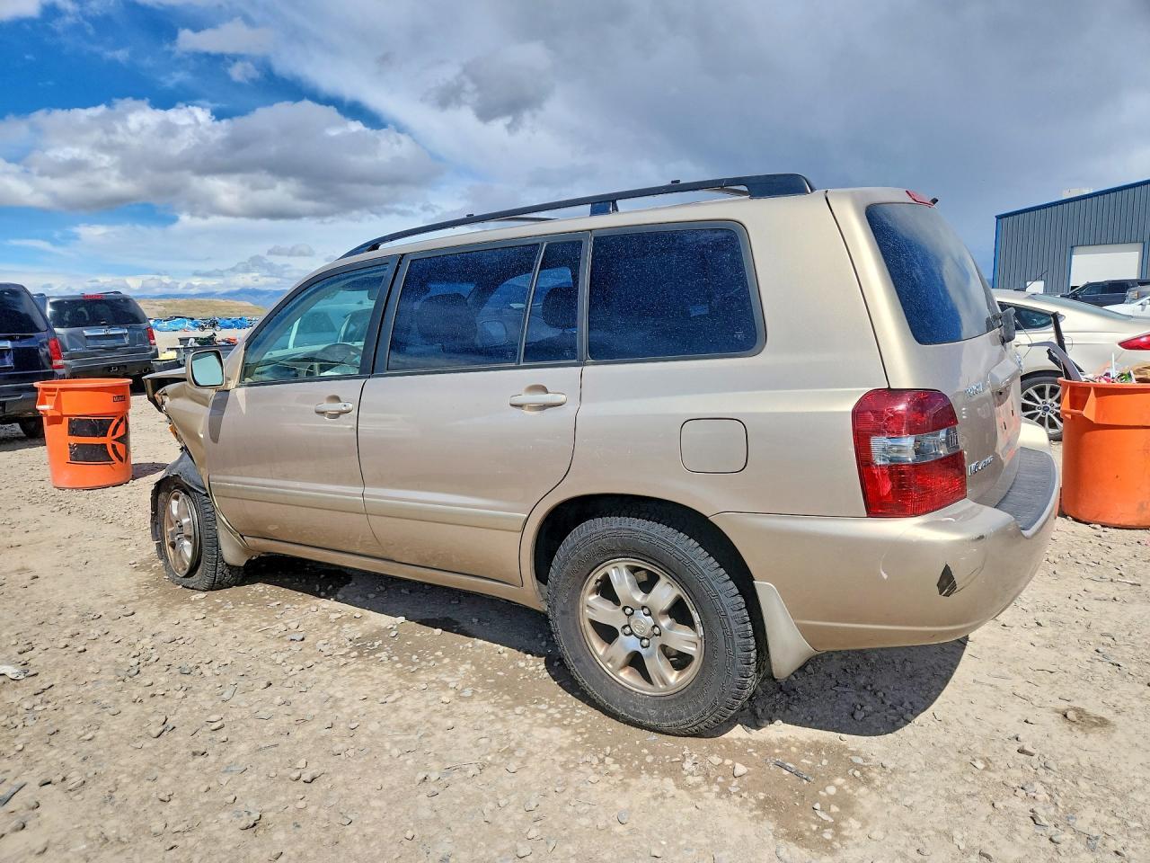 2004 TOYOTA HIGHLANDER