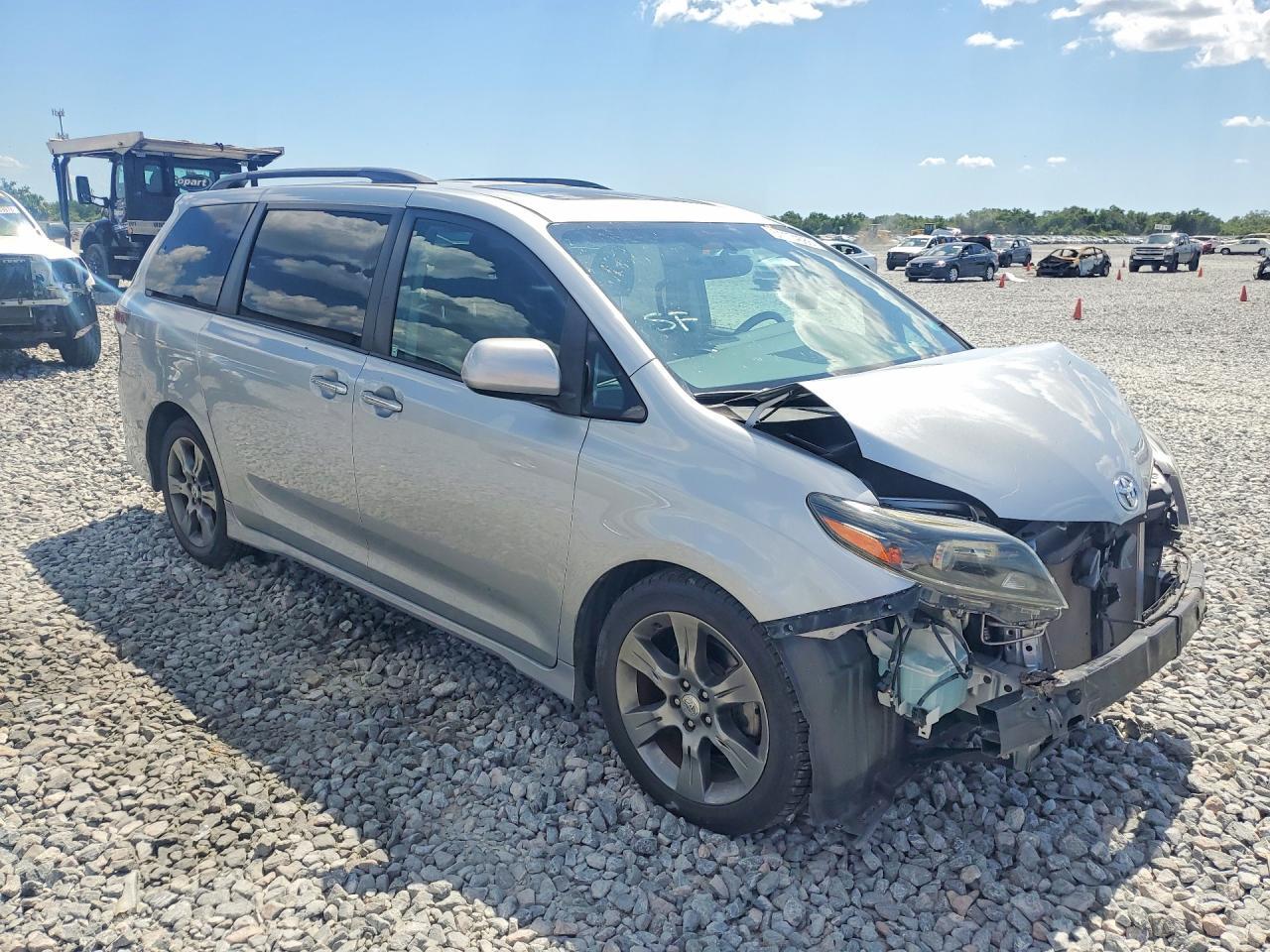 2015 TOYOTA SIENNA