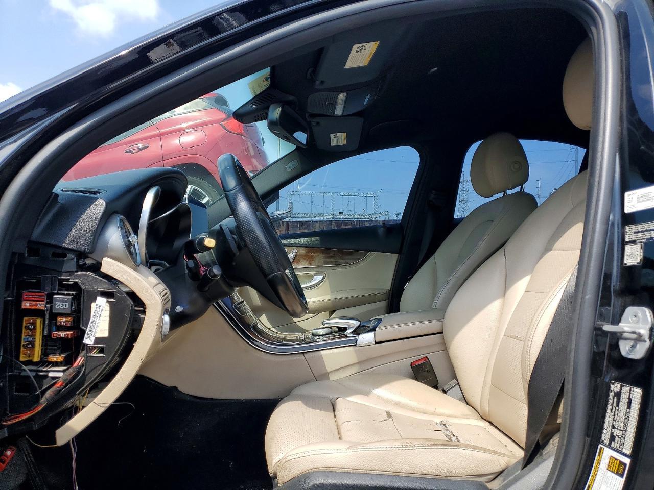 2015 MERCEDES-BENZ C-CLASS
