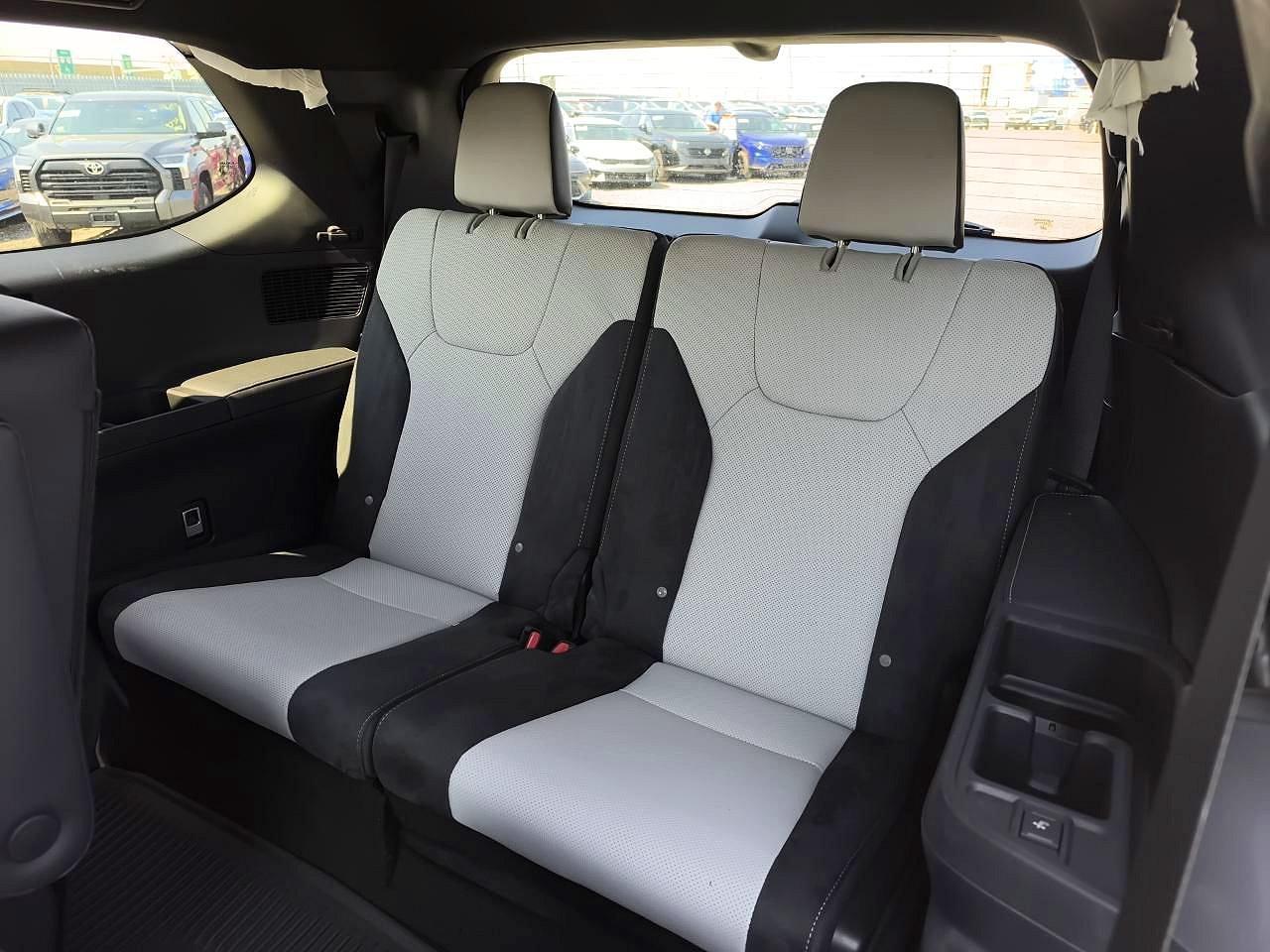 2025 LEXUS TX 500H