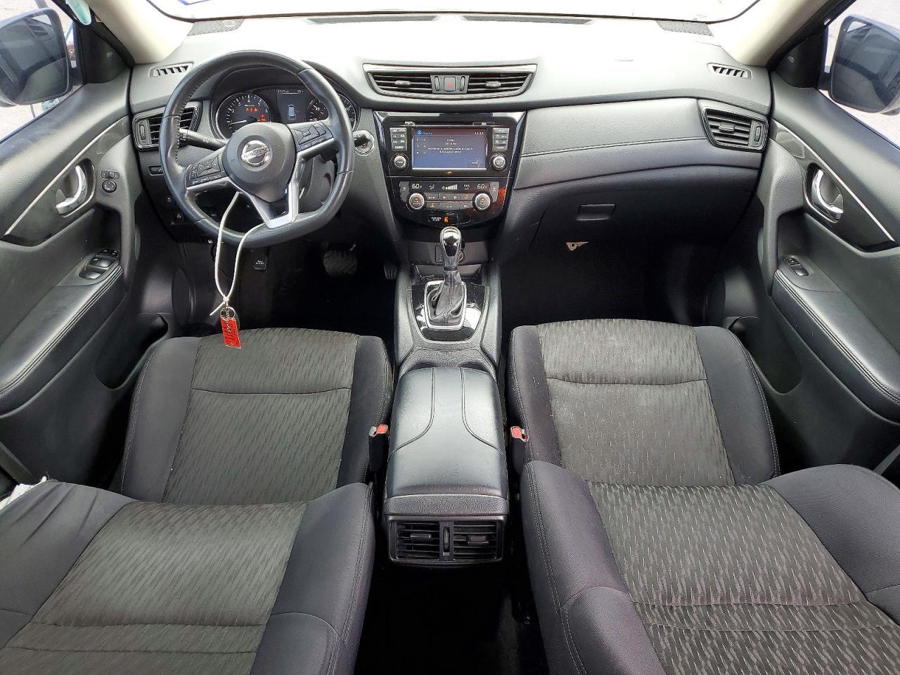 2017 NISSAN ROGUE