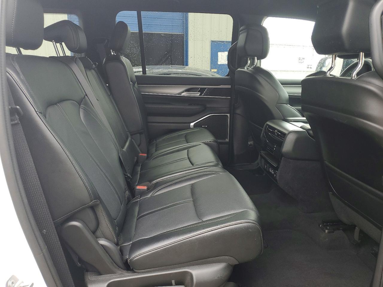 2025 JEEP Wagoneer