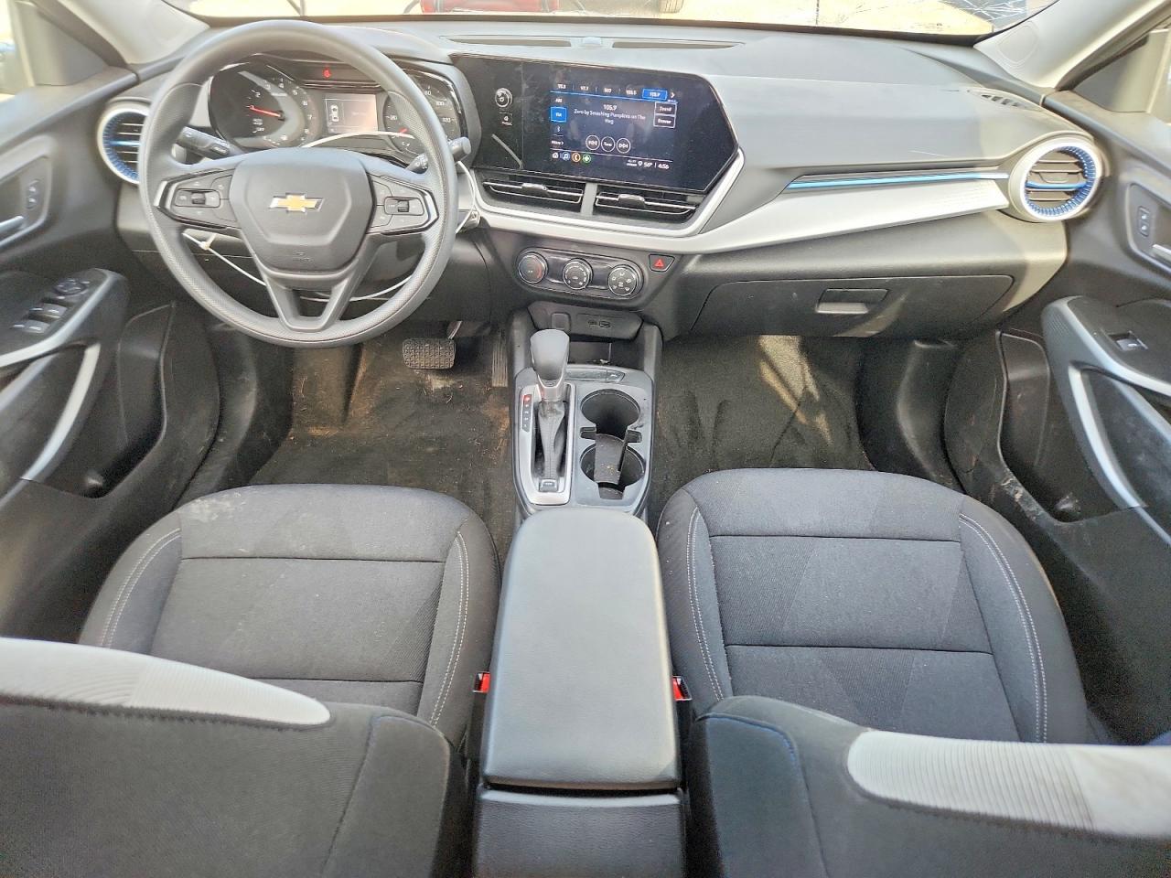2025 CHEVROLET TRAX