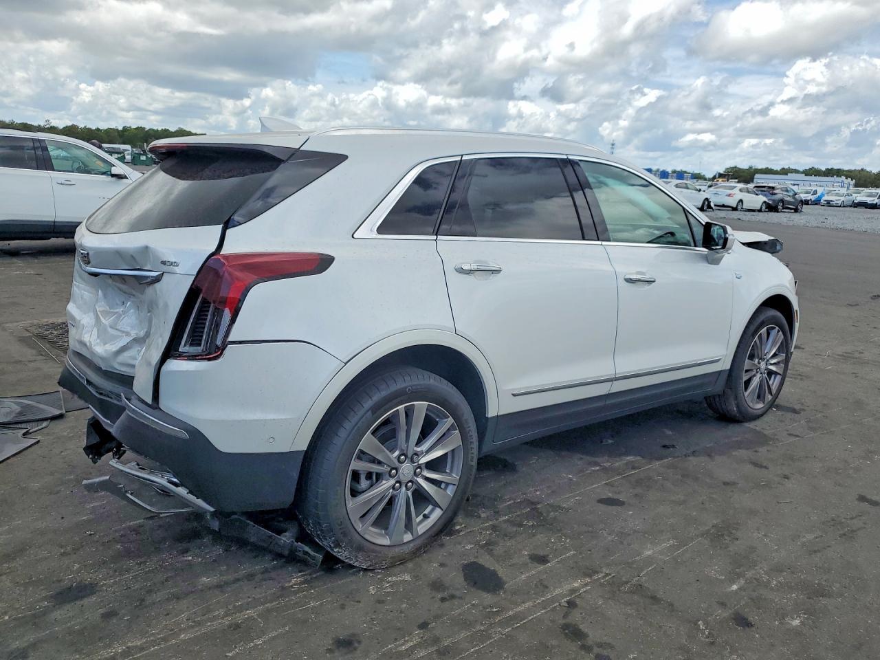 2024 CADILLAC XT5