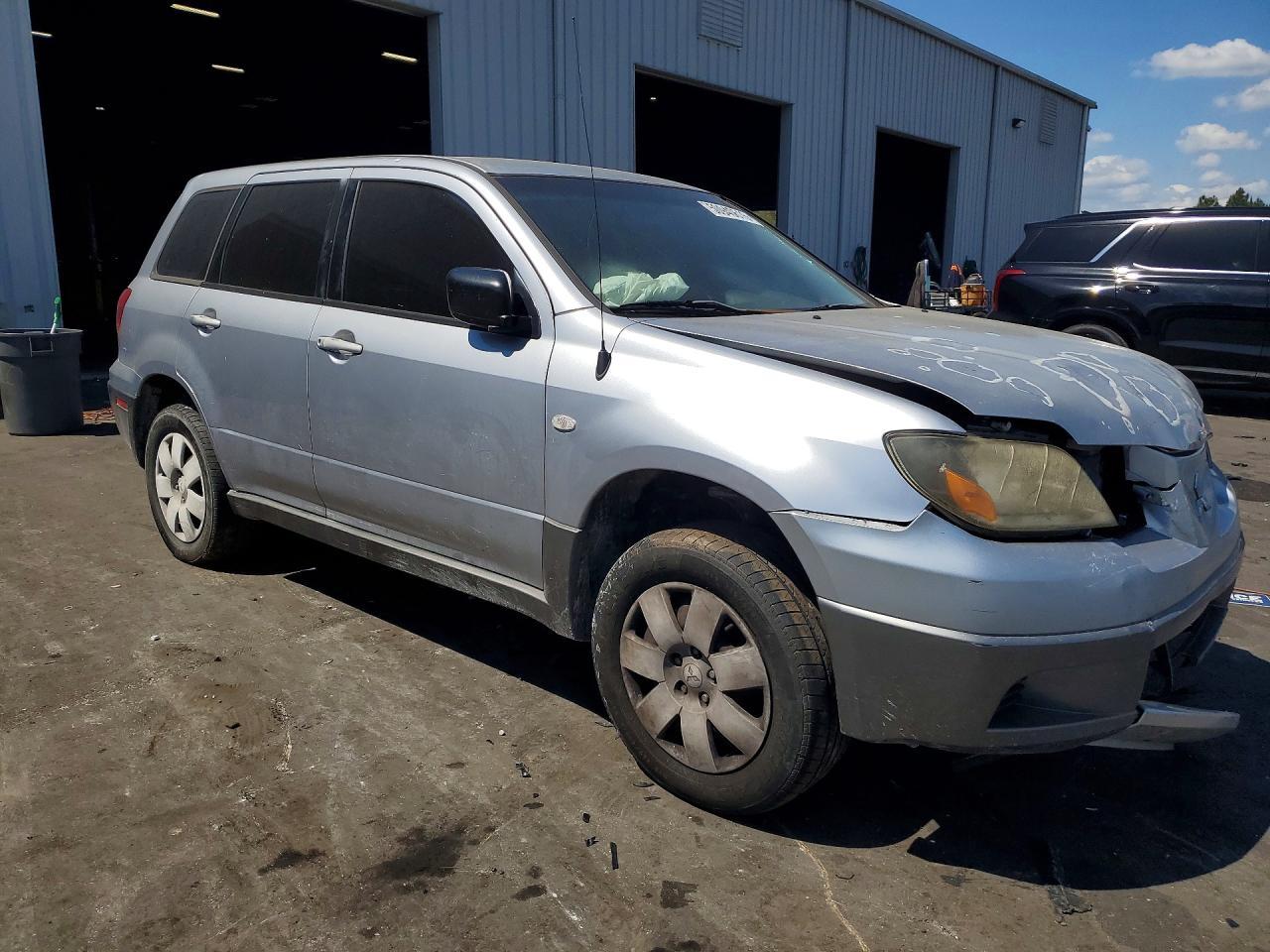 2004 MITSUBISHI outlander