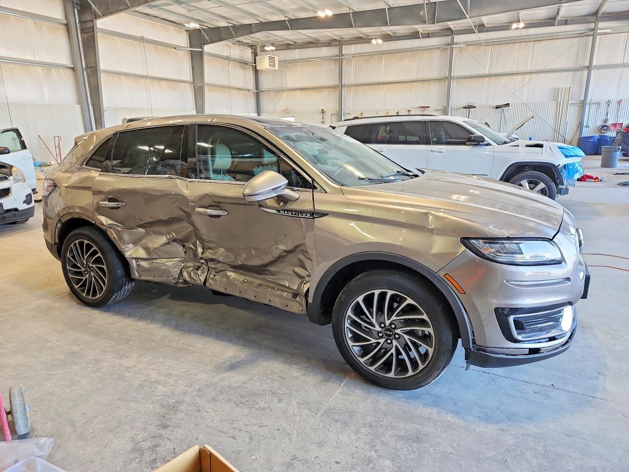 2019 LINCOLN Nautilus