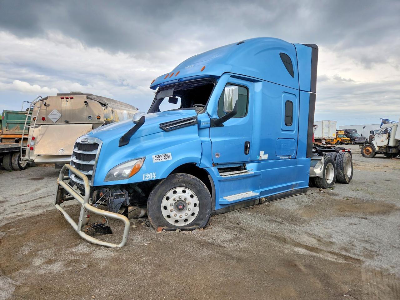 2023 FREIGHTLINER CASCADIA 126