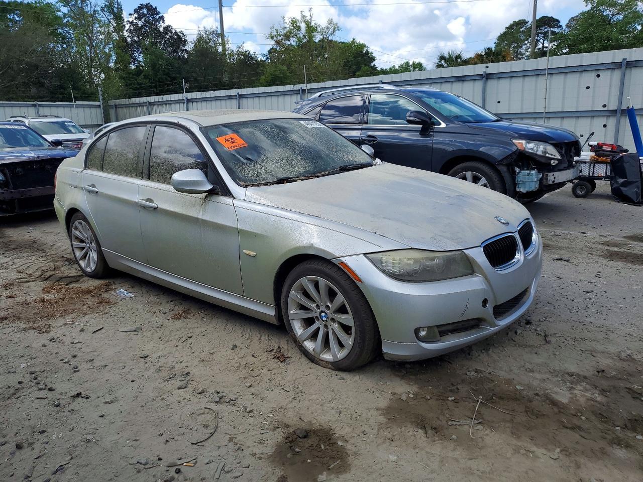 2011 BMW 3 SERIES