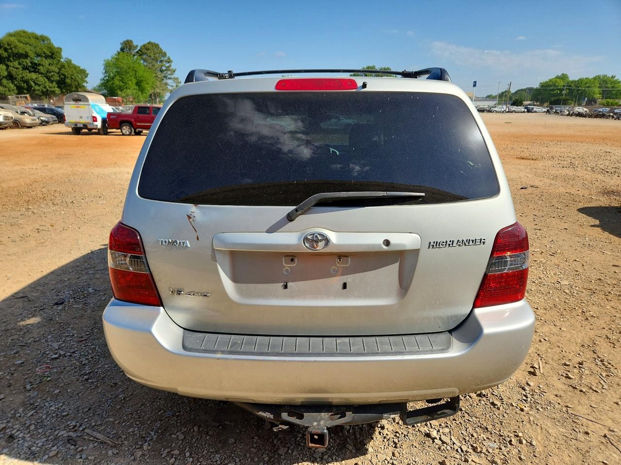 2004 TOYOTA HIGHLANDER