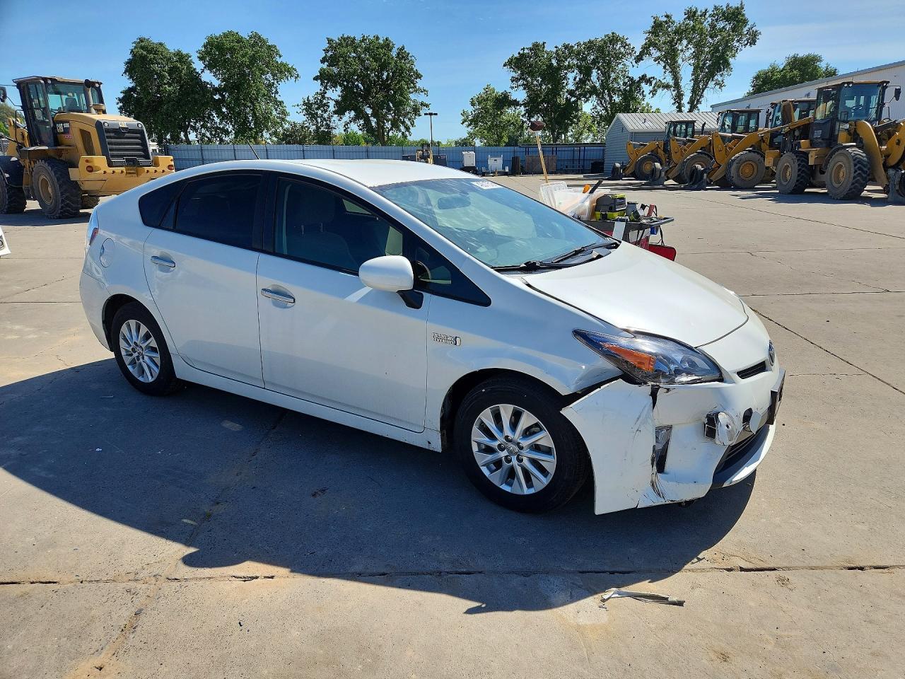 2013 TOYOTA Prius Plug-In