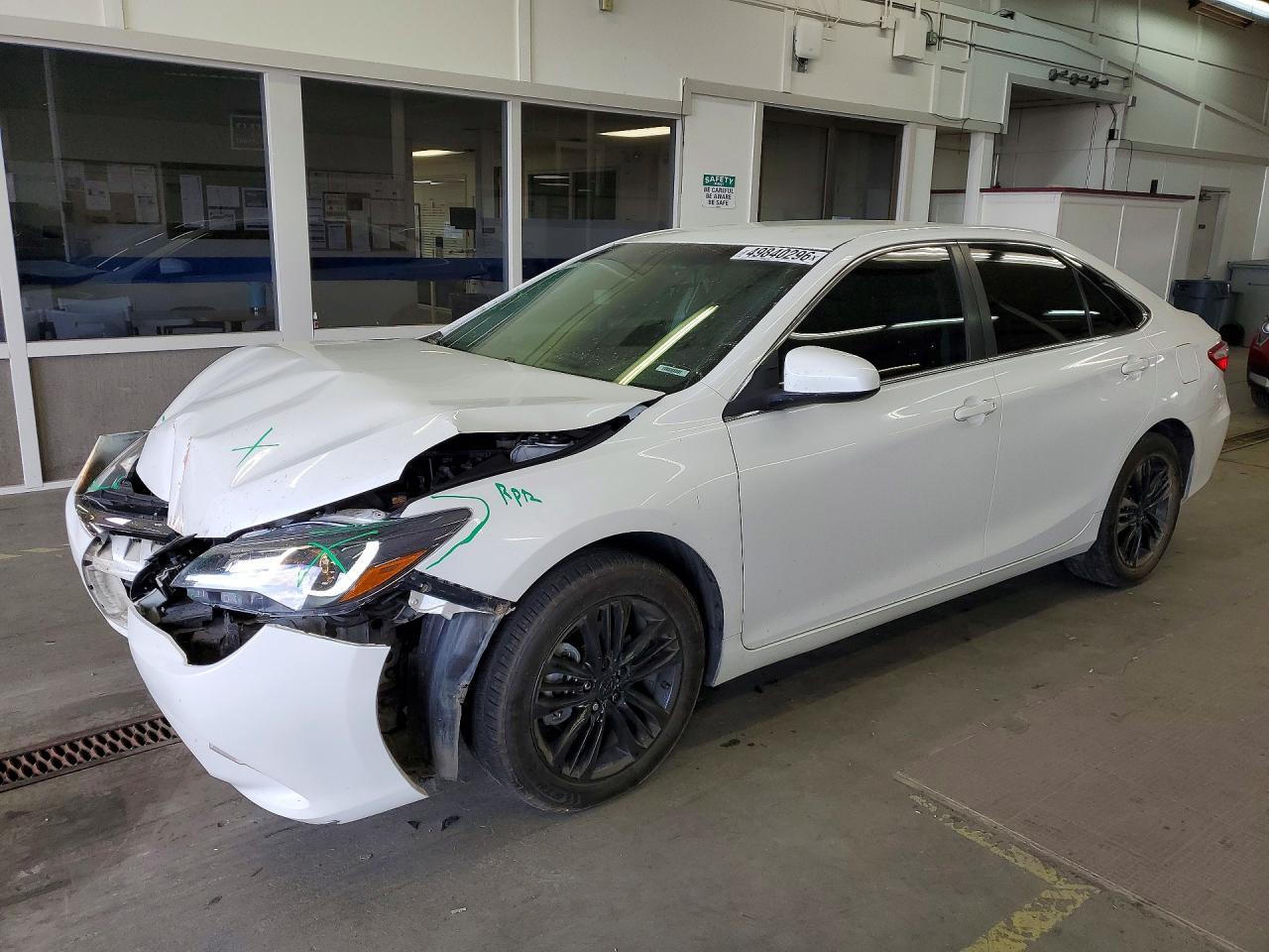 2016 TOYOTA CAMRY