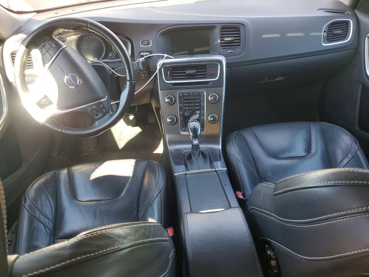 2014 VOLVO S60