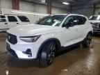 2023 VOLVO XC40