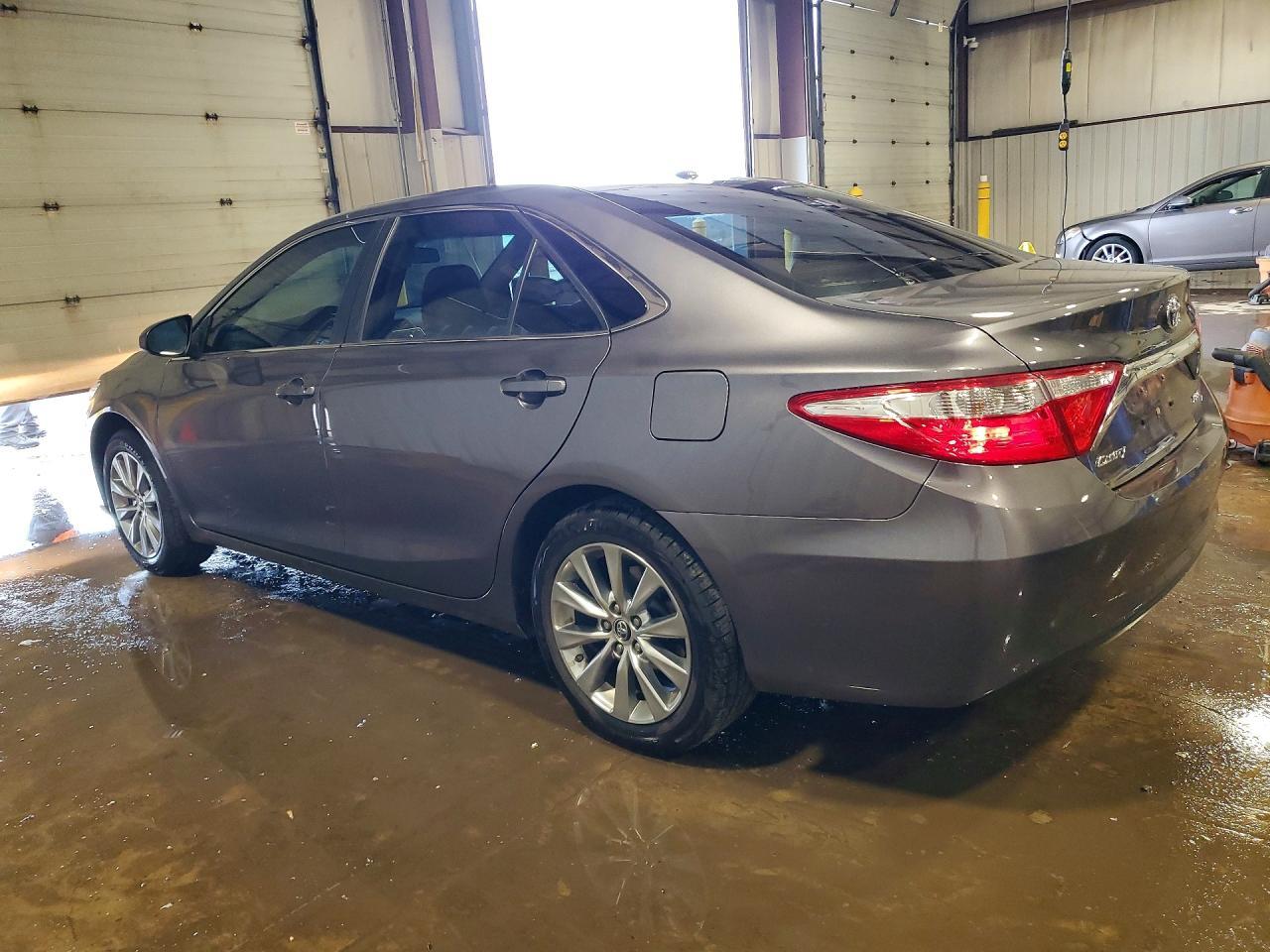 2015 TOYOTA CAMRY