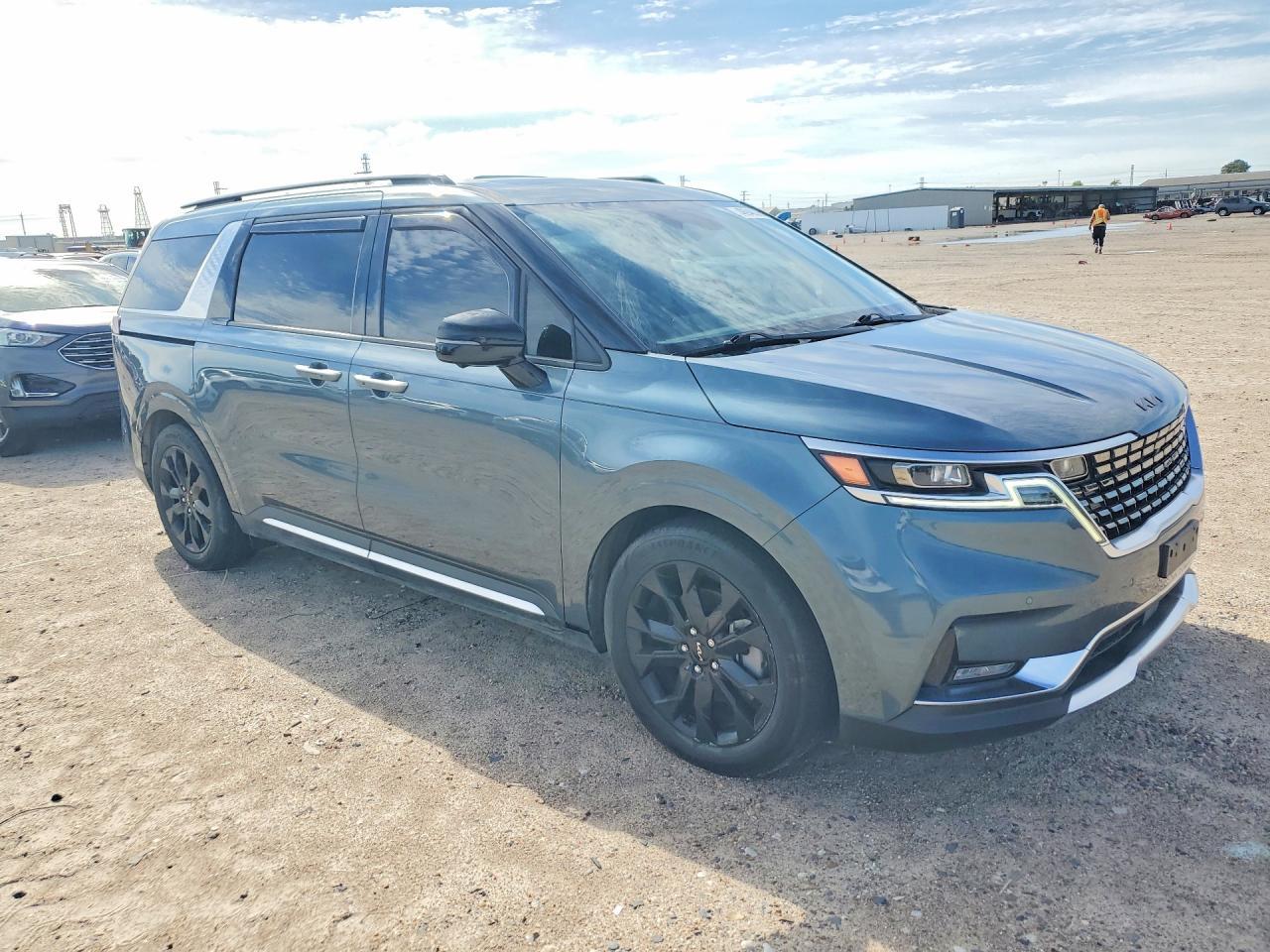 2022 KIA Carnival