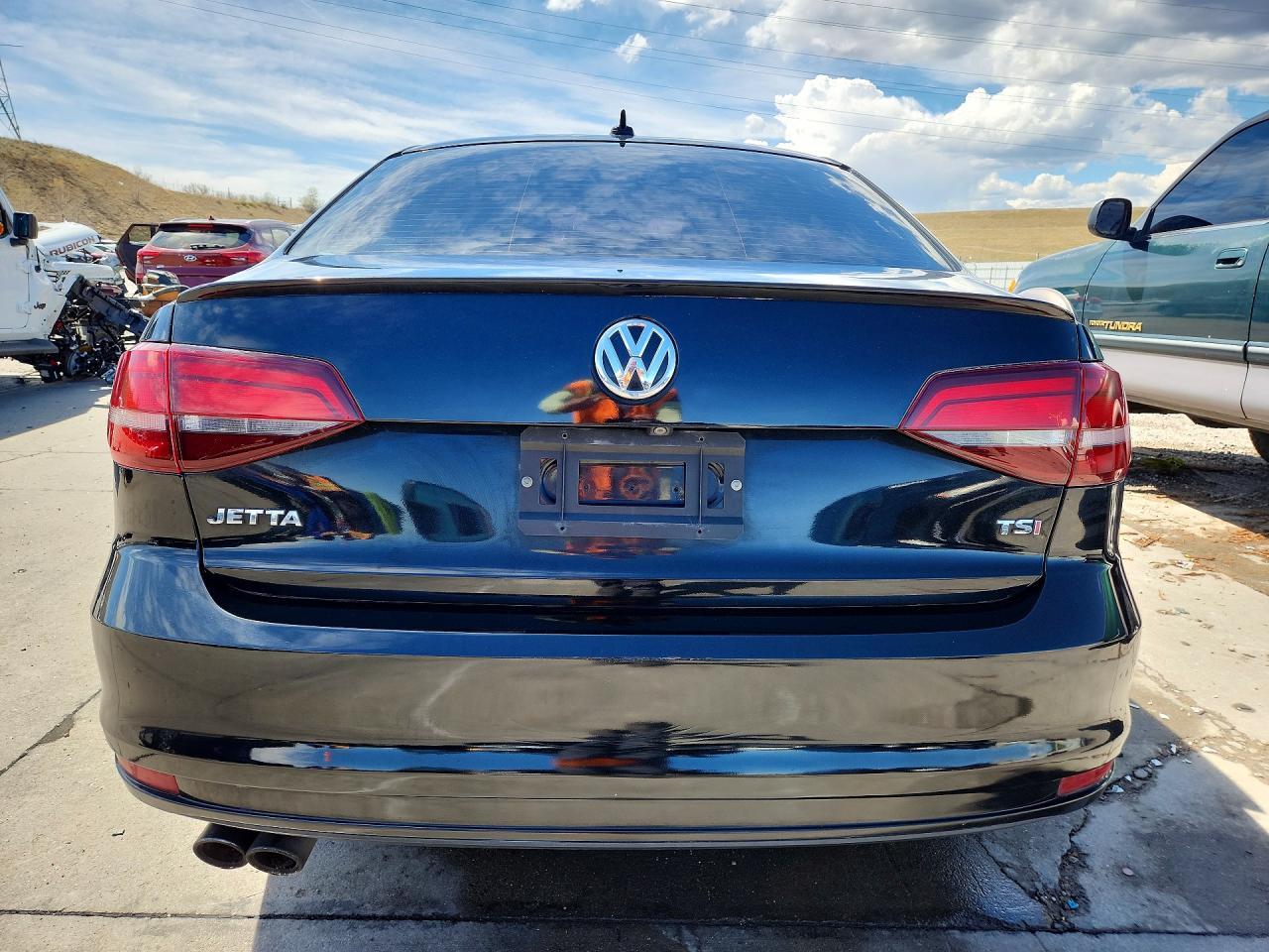 2016 VOLKSWAGEN JETTA