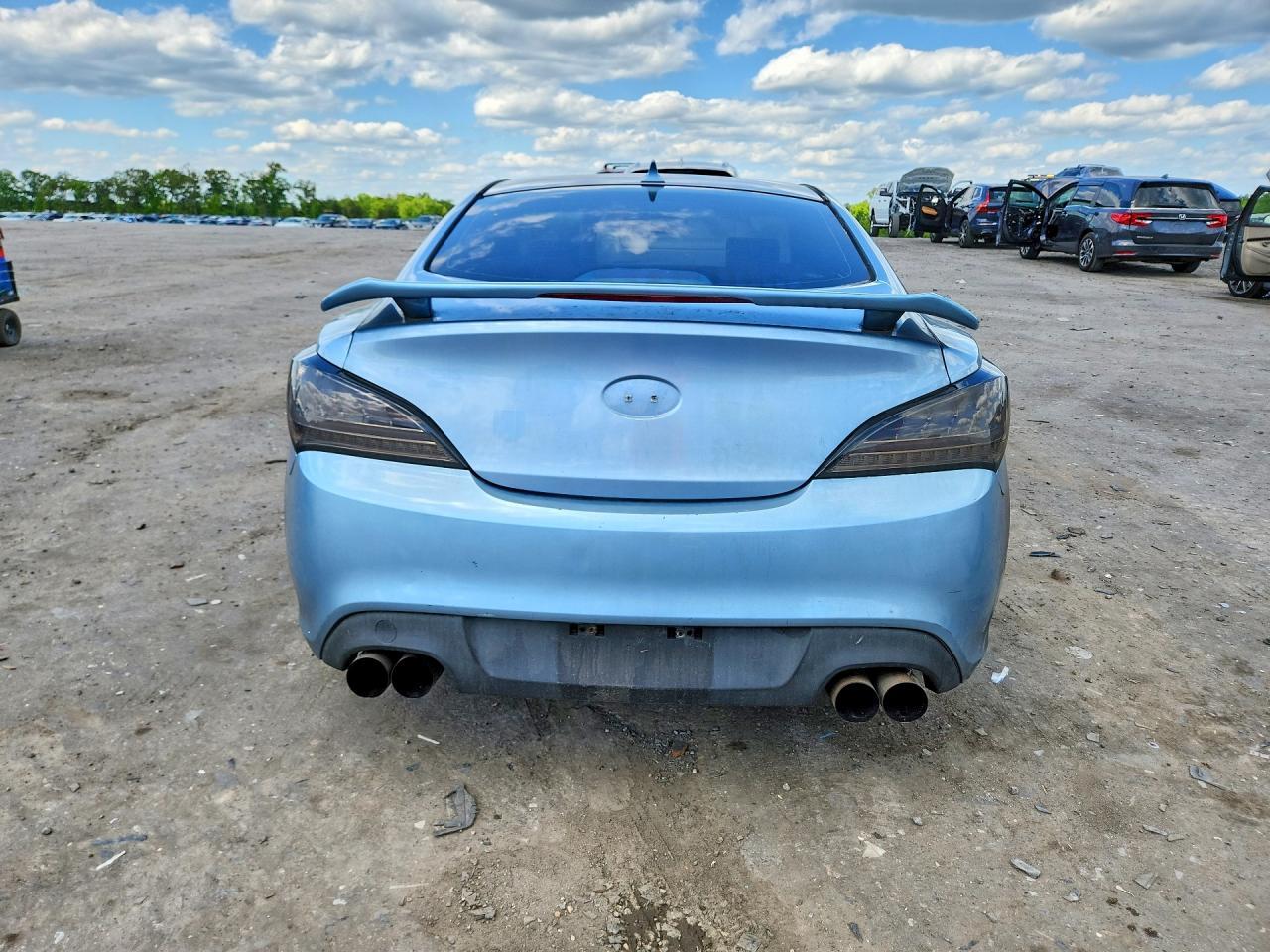 2010 HYUNDAI GENESIS