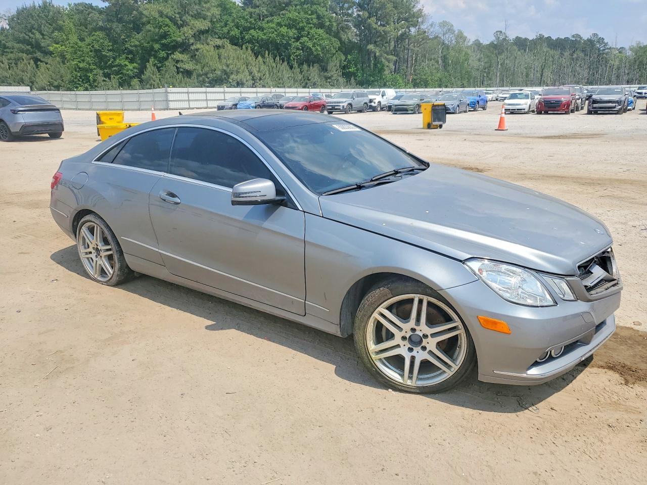 2010 MERCEDES-BENZ E-Class