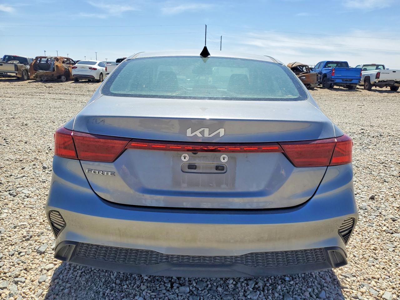 2023 KIA FORTE