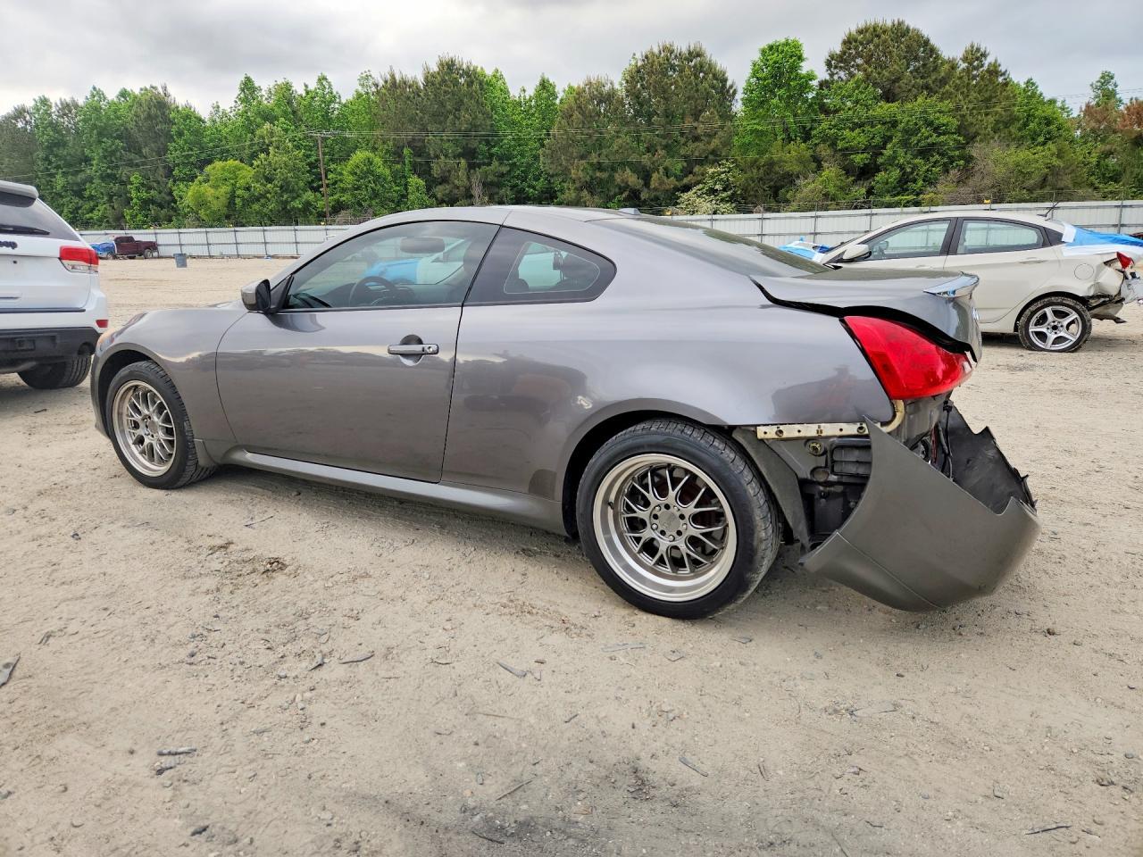 2013 INFINITI G37