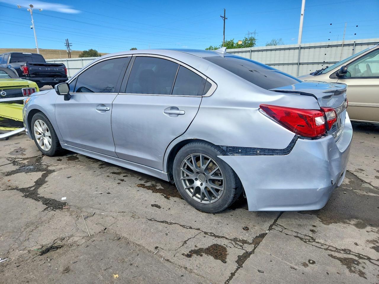 2016 SUBARU Legacy