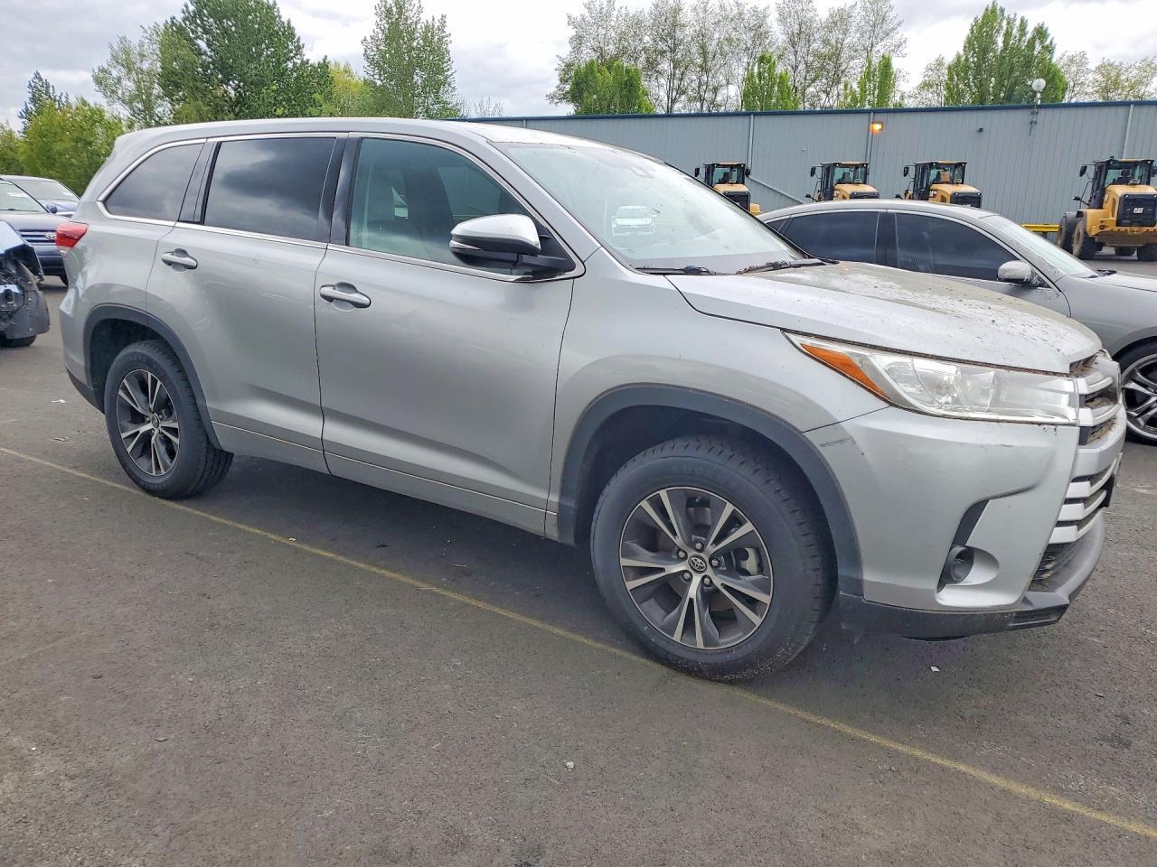 2017 TOYOTA HIGHLANDER