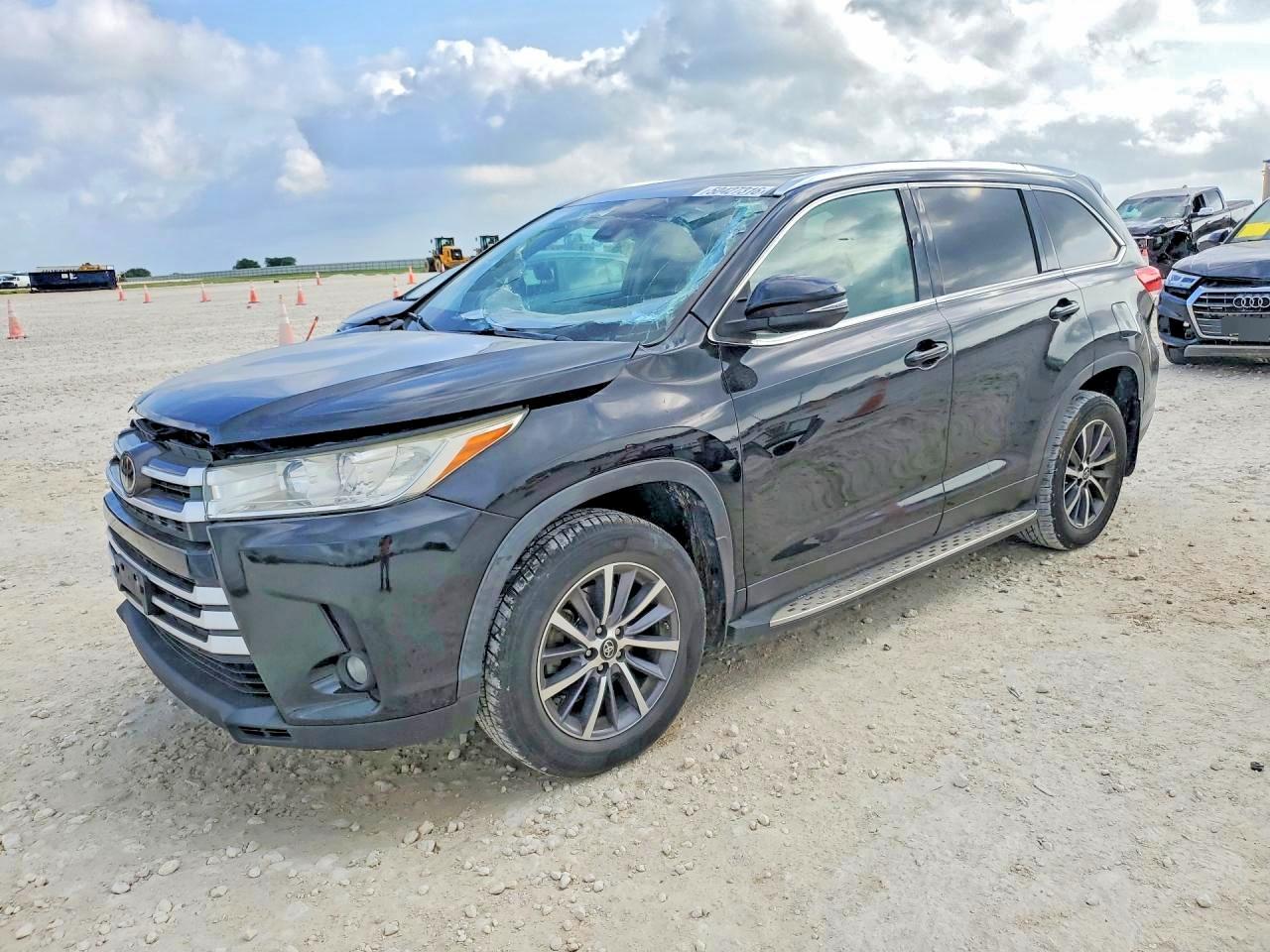 2019 TOYOTA HIGHLANDER