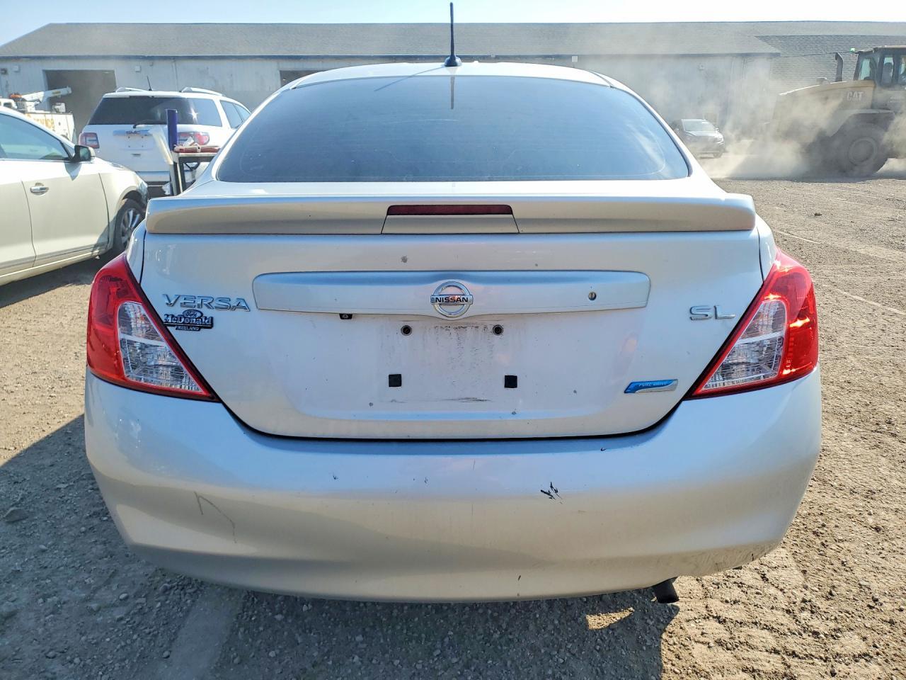 2014 NISSAN VERSA